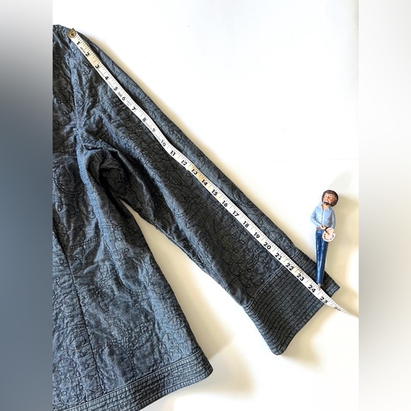 J.Jill Quilted Blue Chambray Jacket - Picture 6 of 10